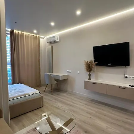 студія біля аркадії парк море 5 хв Apartment Odesa